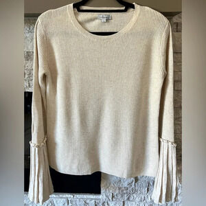 Olivia Warren Large off white sweater with  pleated sleeves